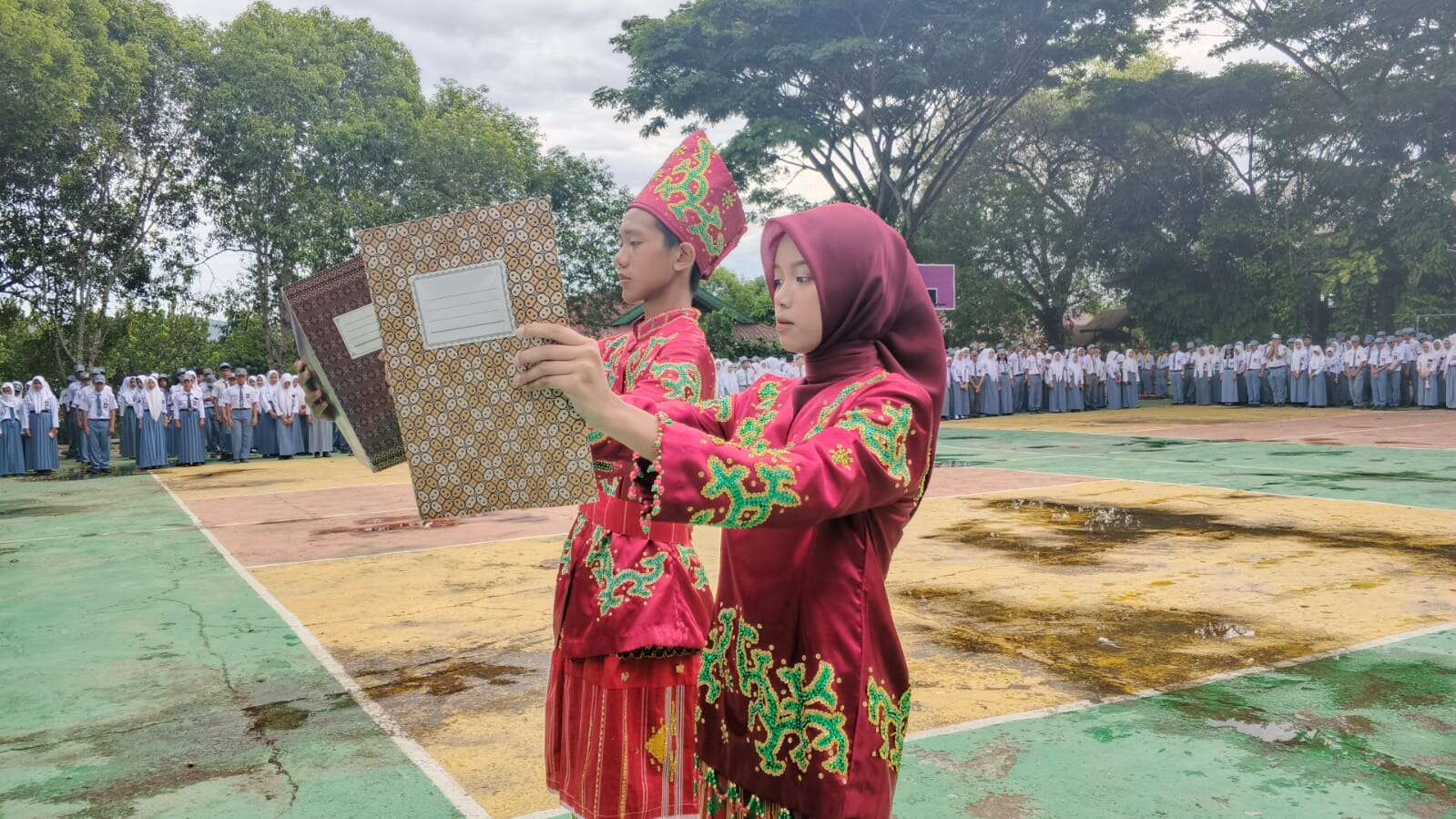 Upacara Memperingati Hari Sumpah Pemuda